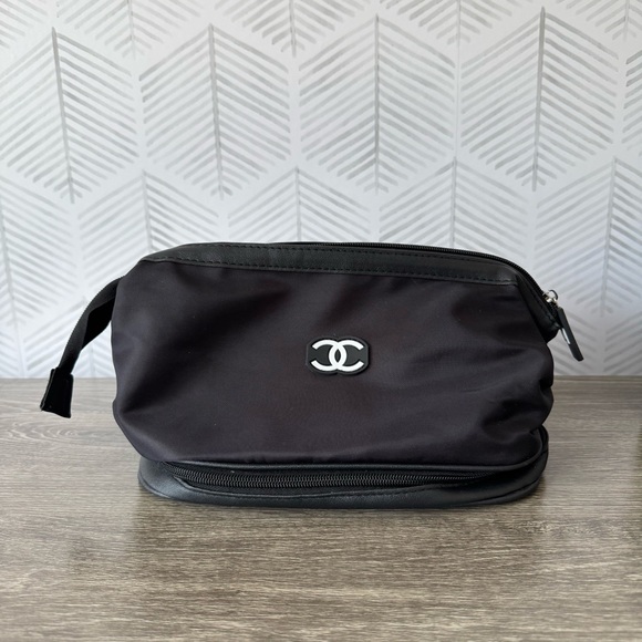 CHANEL Black Cosmetics Bag - Picture 1 of 4
